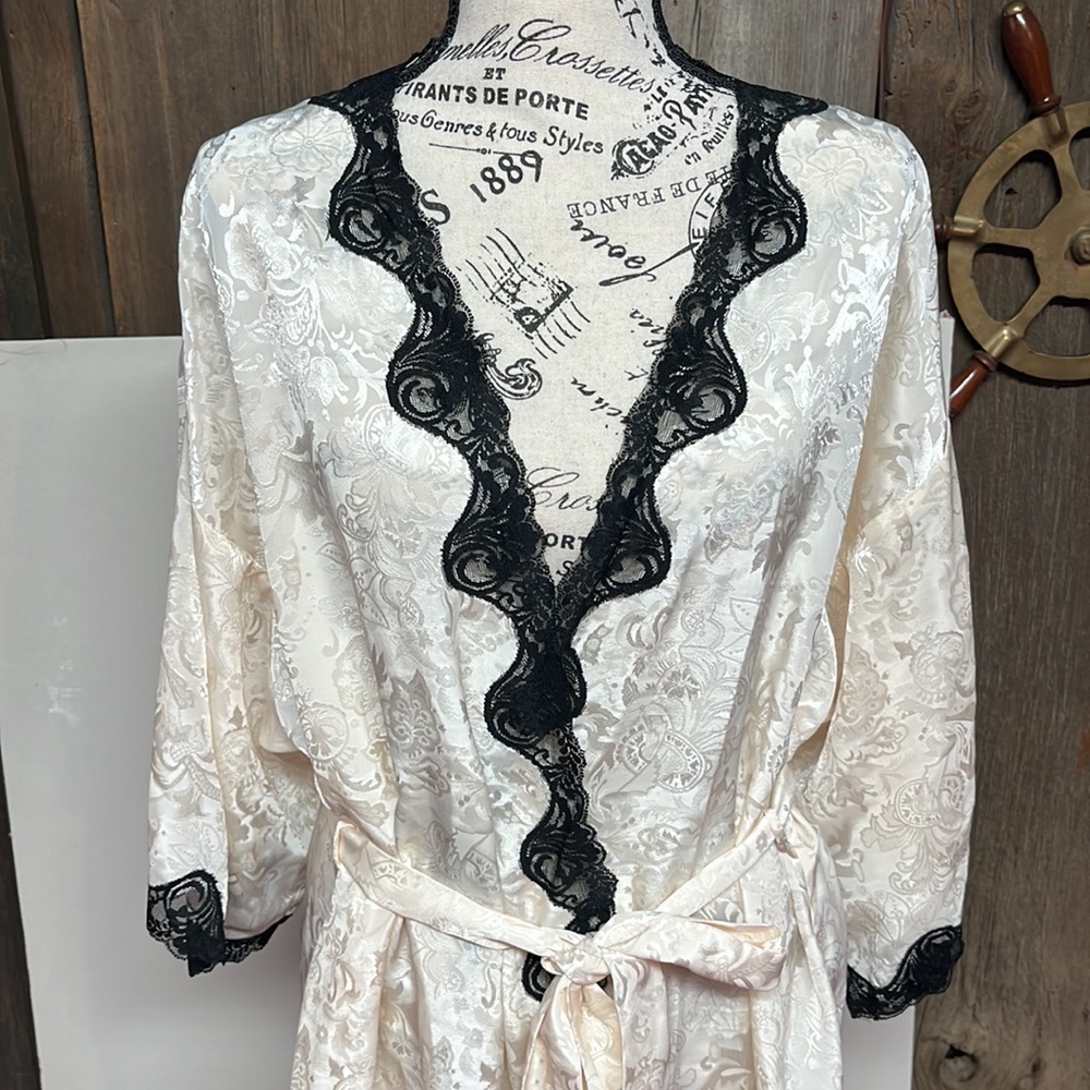 Victoria Secret- 2 piece ivory and black lace satin robe with tie with gown.
